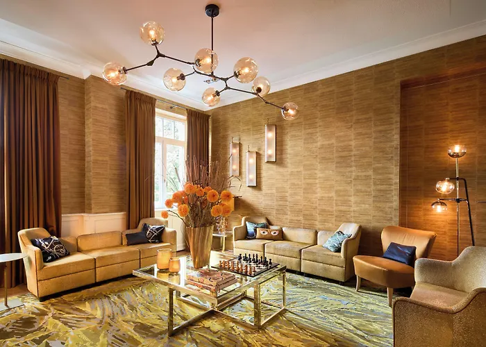 La Maison Hotel & Spa