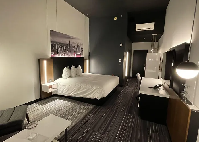 Grand Times Hotel Laval - Centropolis