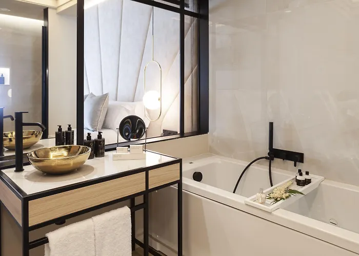 Nivia Born Boutique Hotel