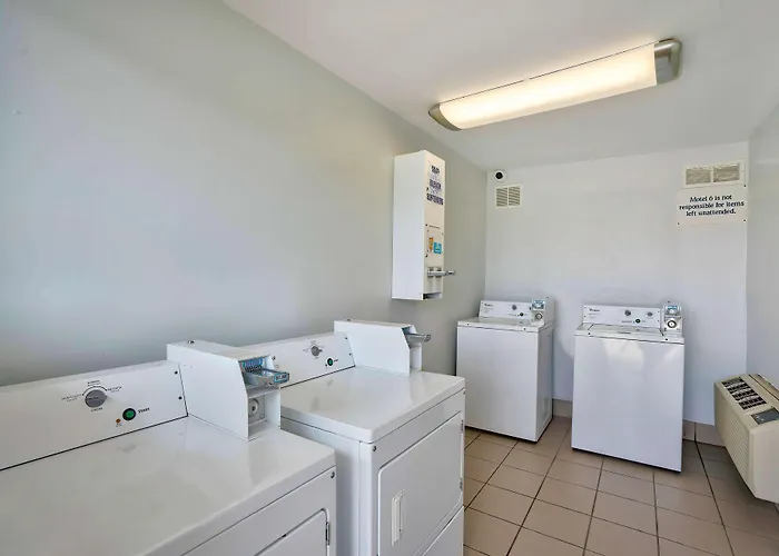 Motel 6-Lumberton, Nc