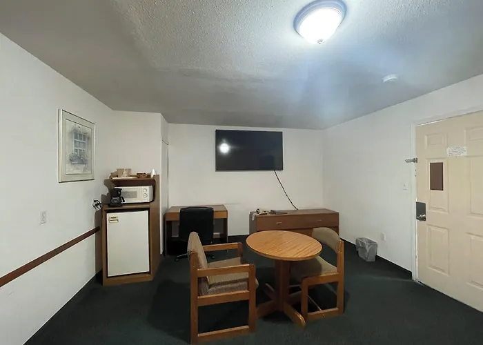 Budget 8 Motel