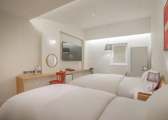 Blo By Blo Hotel