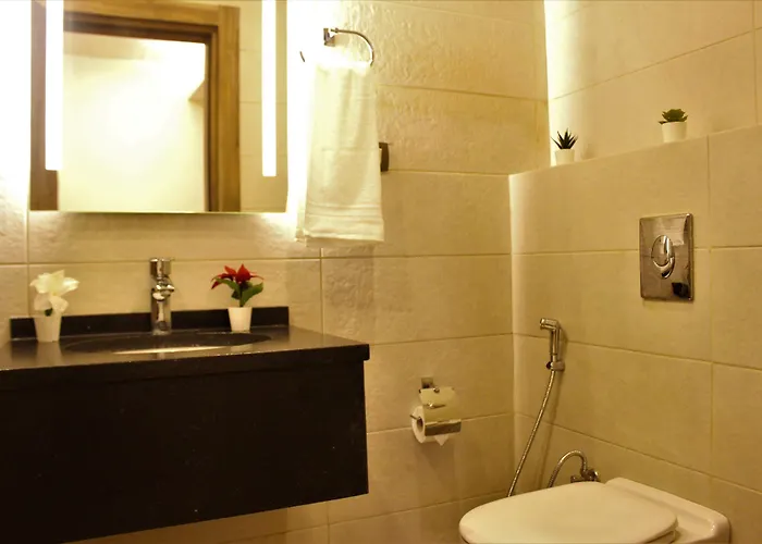 New Merryland Hotel