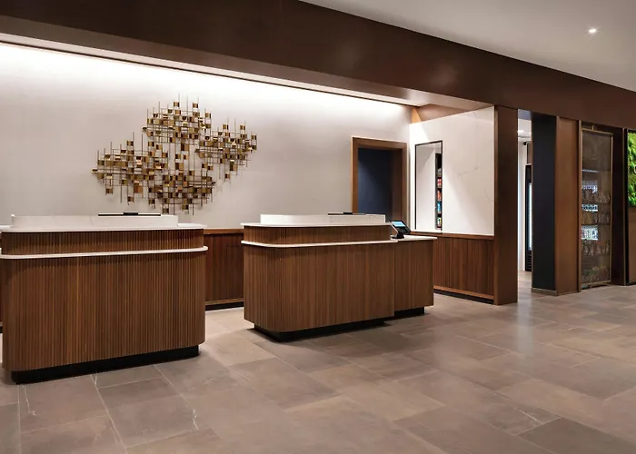 Courtyard By Marriott Fresno Clovis
