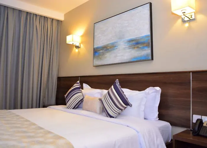 Razana Hotel