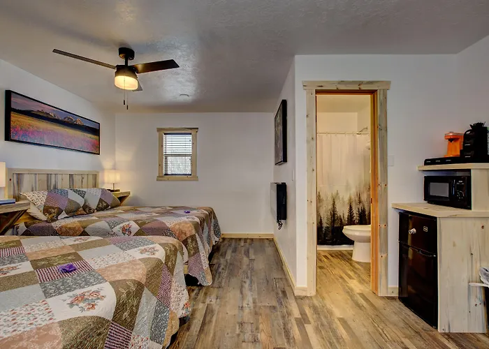 Alpine Lodge Hotel
