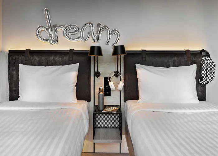 Moxy Lille City