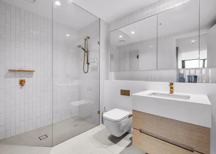 Collins House Apartments By Cllix