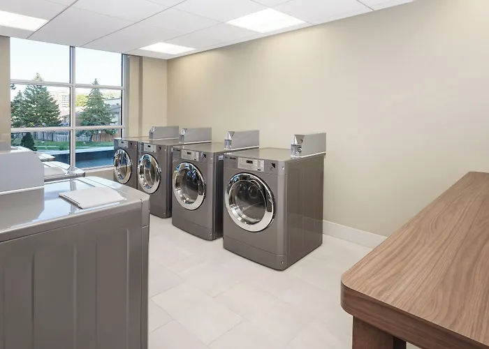 Holiday Inn Express & Suites Downtown Ottawa East By Ihg
