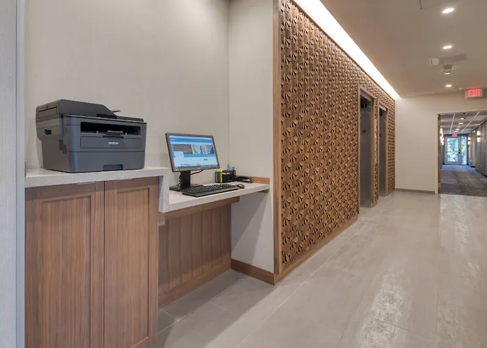 Fairfield Inn & Suites By Marriott Charlotte Belmont