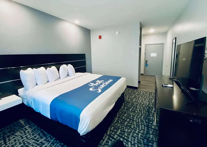 Days Inn & Suites By Wyndham Horn Lake - Memphis Graceland