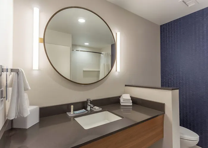 Fairfield Inn & Suites Franklin