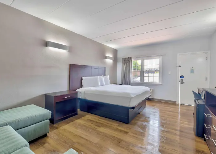Motel 6-Falls Church, Va - Arlington Boulevard