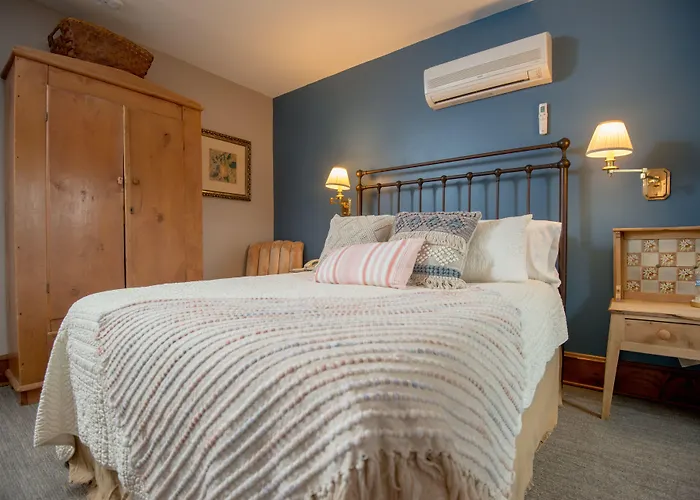 Inn At Cedar Crossing