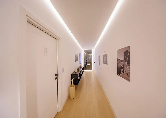 Arya Guest House
