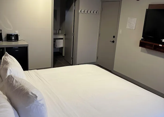 Bethel Hotel Elk Point