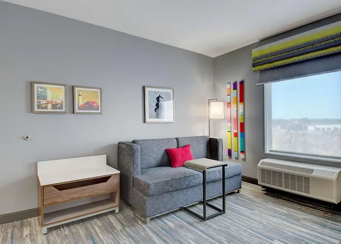 Hampton Inn & Suites Portland West