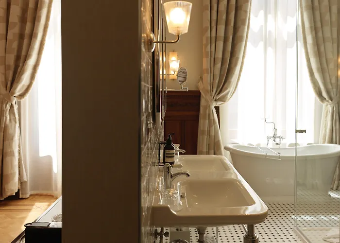 Hotel Fleur De Ville