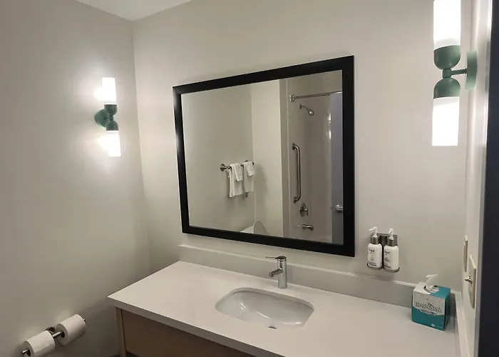 Garner Hotel Mahwah By Ihg