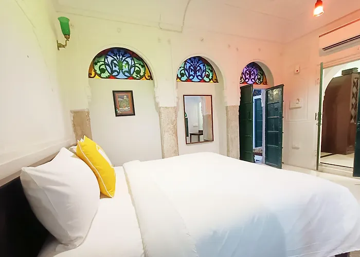 Bloom Boutique - Chelon Haveli