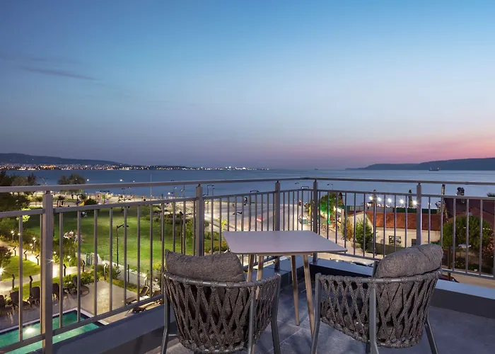 Doubletree By Hilton Canakkale