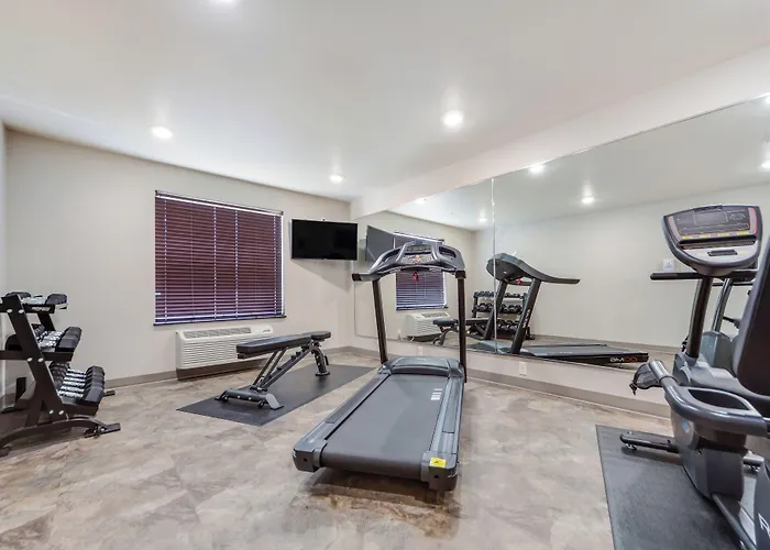 Cobblestone Inn & Suites - Holdrege