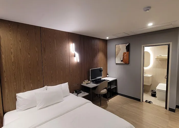 Hound Hotel Incheon Airport