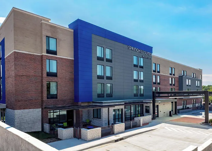 Springhill Suites By Marriott Kansas City Plaza