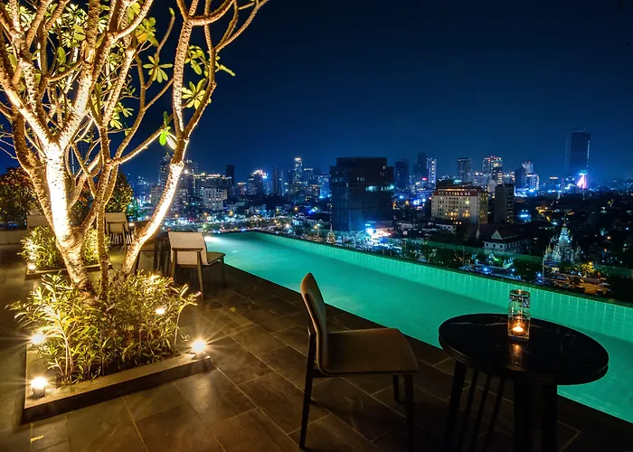 Glow Park Hotel Grand Royal Palace