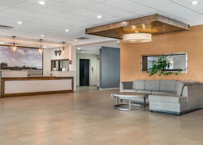 Best Western Plus Wayland Hotel
