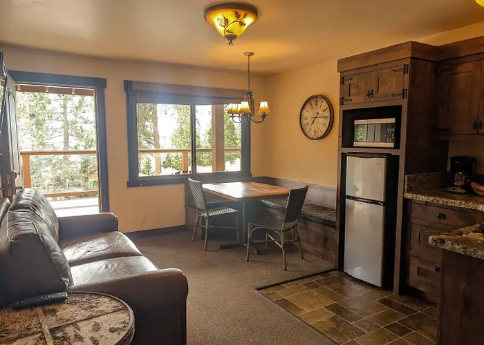 Cedar Glen Lodge