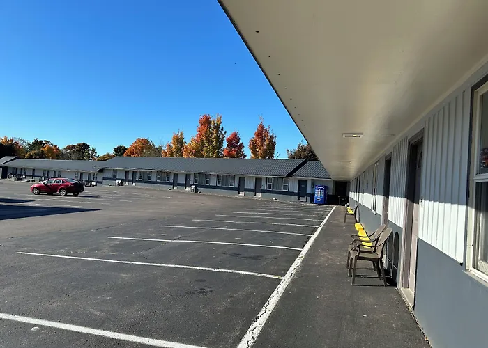 Glengarry Extended Stays