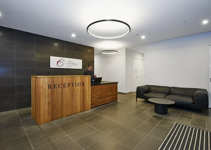 Melbourne Knox Central Apartment Hotel Official