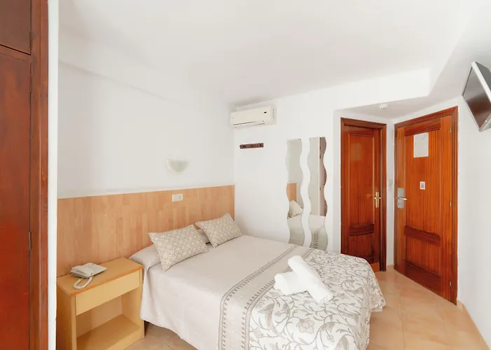 Hotel Santa Faz Trg (Adults Only)