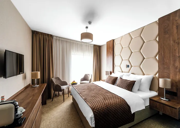 Amsterdam Hotel Pool & Spa