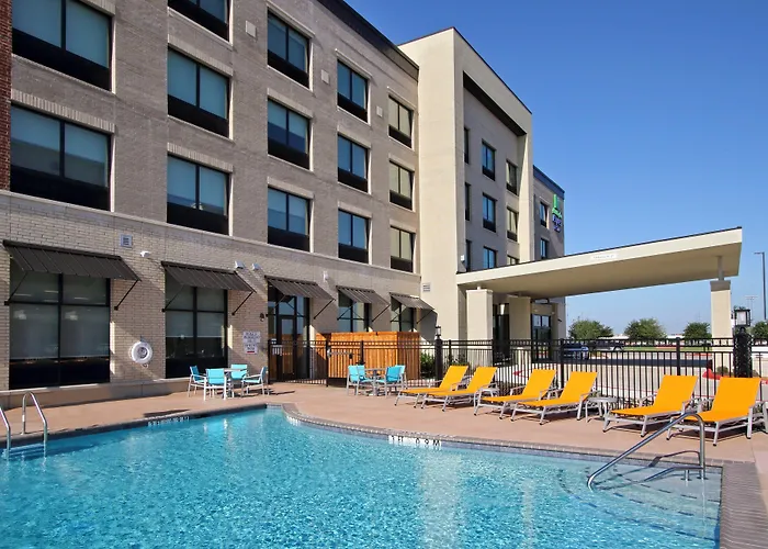 Holiday Inn Express & Suites Dallas Frisco Nw Toyota Stdm By Ihg