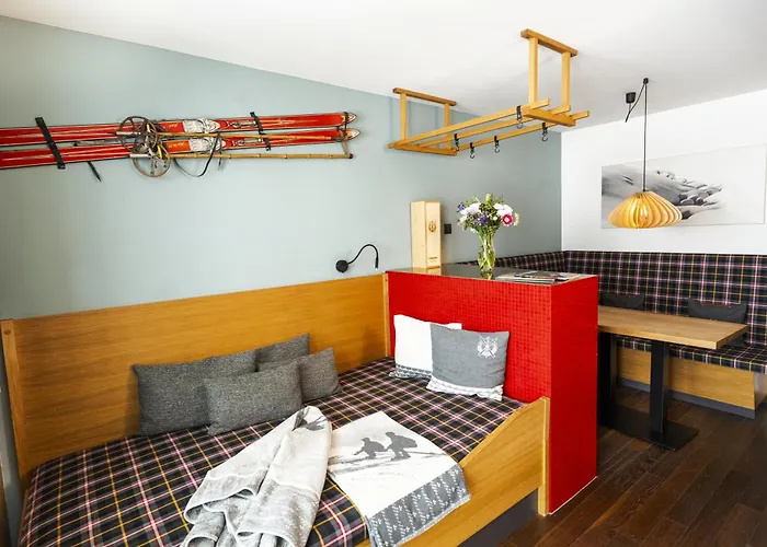 Wohlfuehlhotel Hubertushof Am Arlberg - Ski-In & Ski-Out - Sky Pool