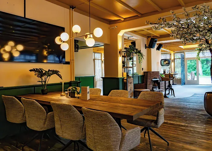Hotel And Restaurant Van Saaze - Free Parking