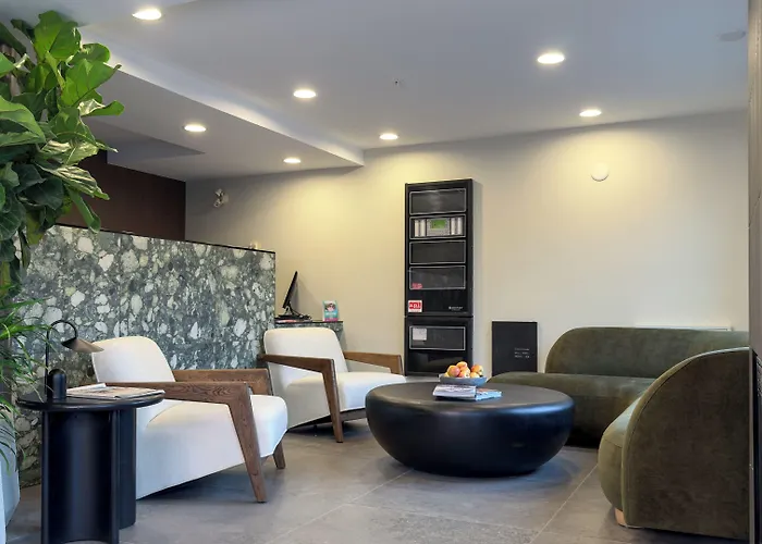 Canmore Inn & Suites