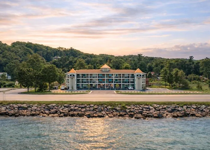 Gold Coast Inn Traverse City
