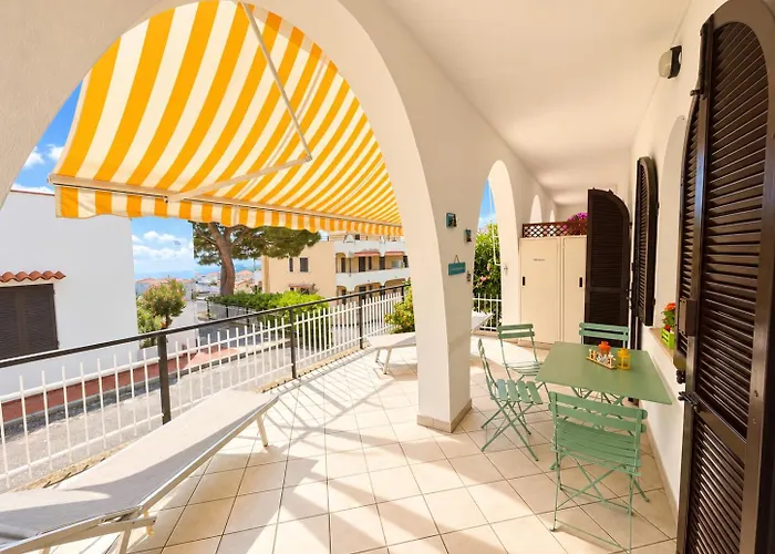 Casa La Perla - Alloggio con terrazza panoramica, piscina e free parking