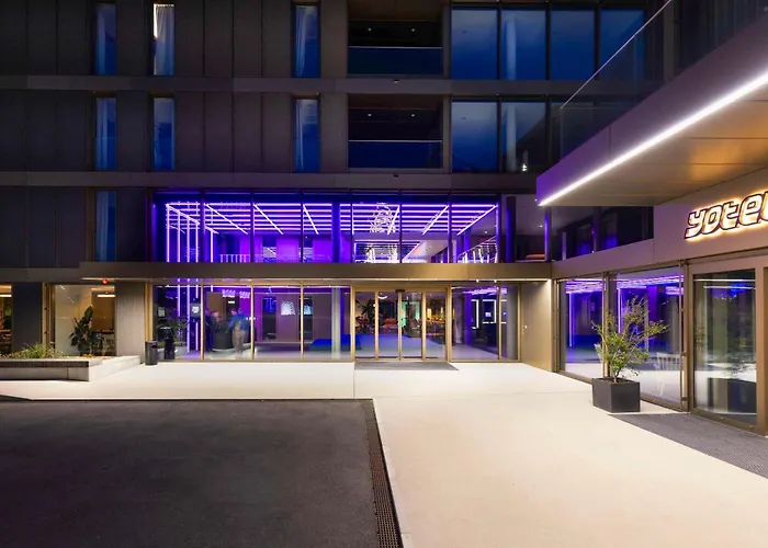 Yotel Geneva Lake, Select By Hilton