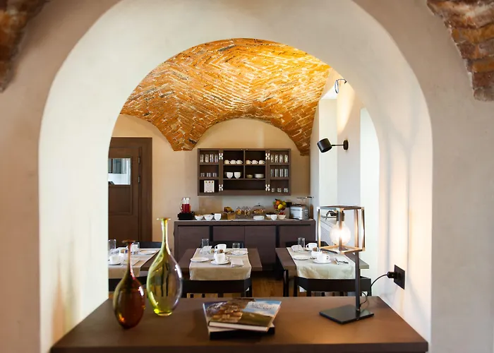 Relais San Vigilio Al Castello
