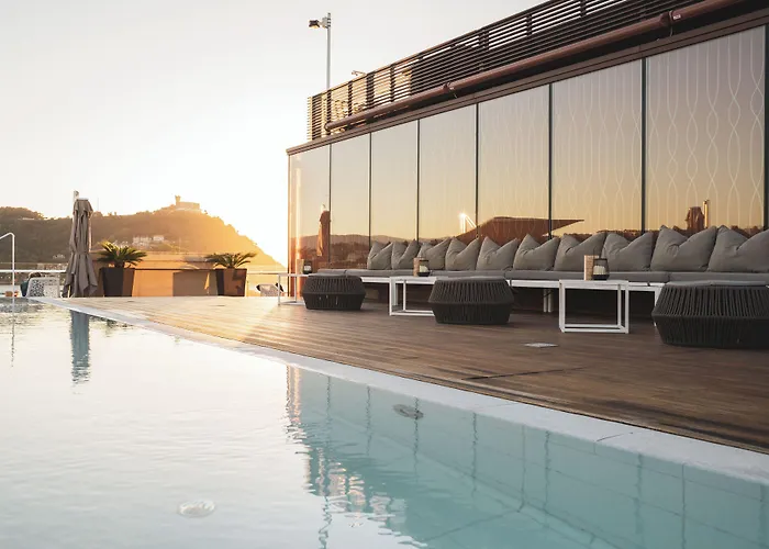 Lasala Plaza Hotel - Adults Only