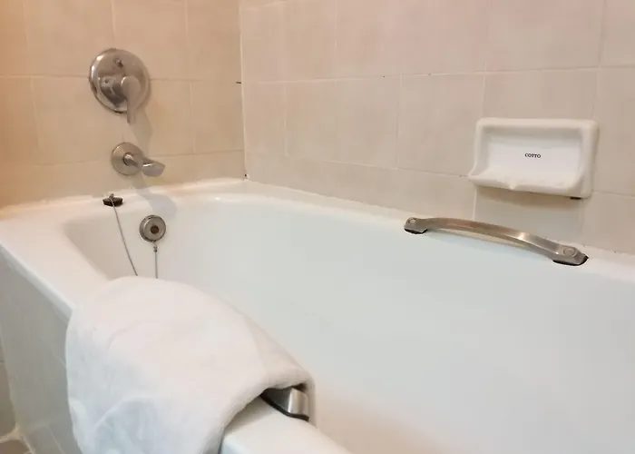 Songphanburi Hotel