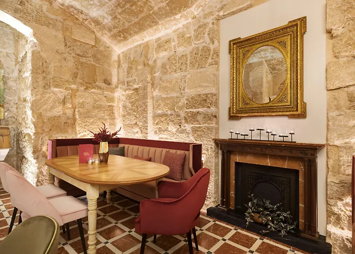Hotel Gloria De Sant Jaume