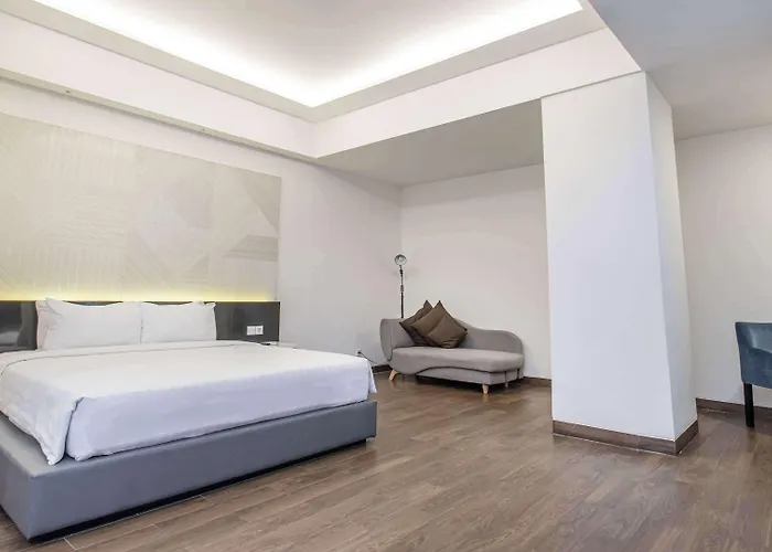 Golden Tulip Essential Makassar