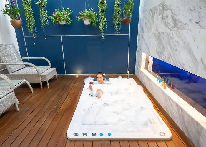Hotel Clover Patong Phuket