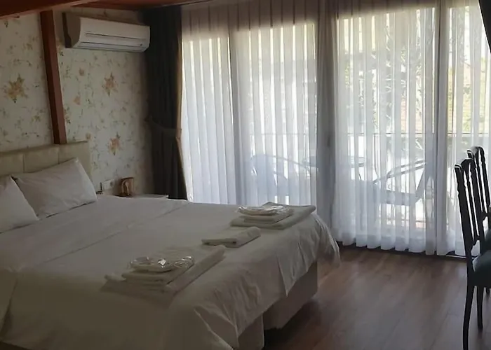 Buyukada Cinar Hotel (Adults Only)