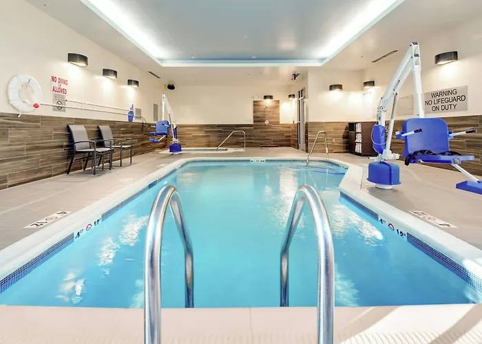 Fairfield Inn & Suites By Marriott Asheville Tunnel Road